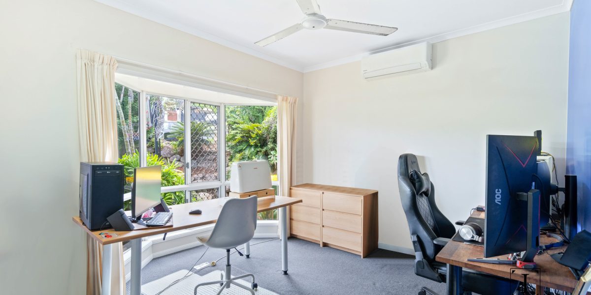 4 Speedy Close, Bentley Park, QLD 4869 AUS