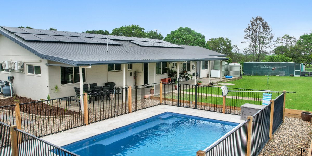 3 Emerald Heights Road, Mareeba, QLD 4880 AUS