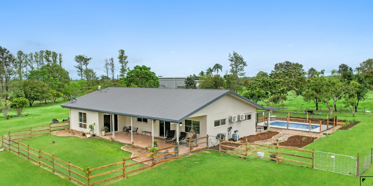 3 Emerald Heights Road, Mareeba, QLD 4880 AUS