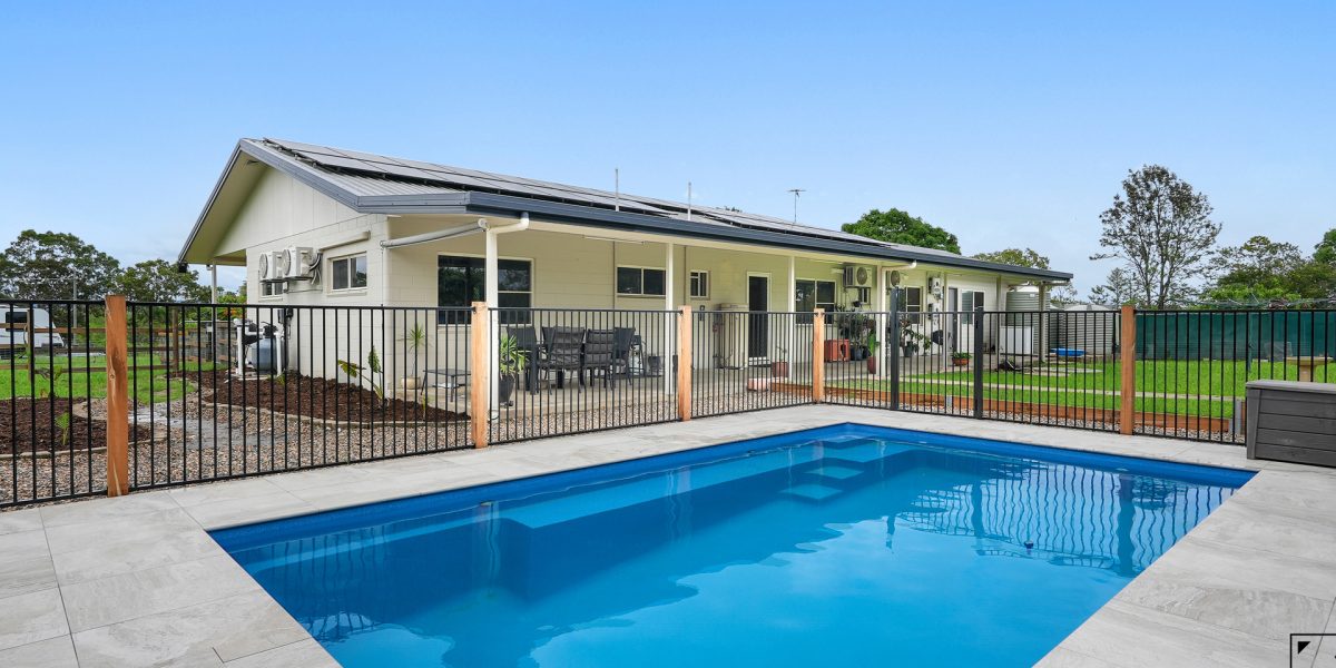 3 Emerald Heights Road, Mareeba, QLD 4880 AUS