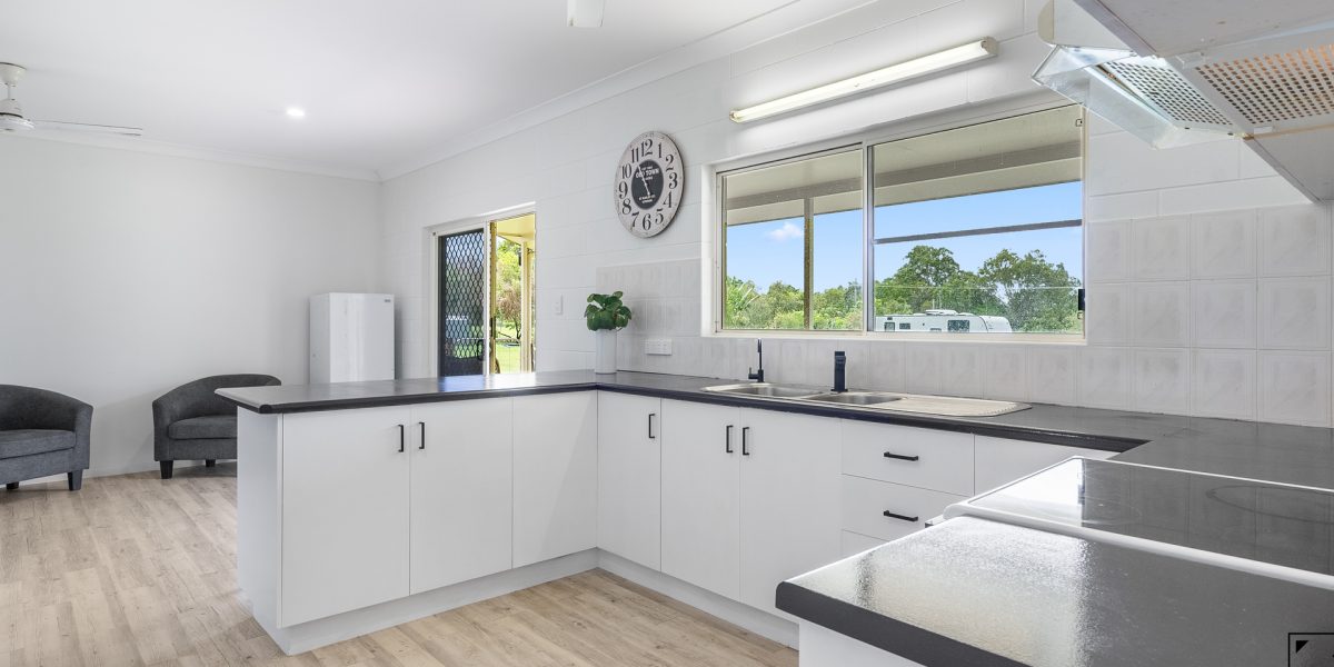 3 Emerald Heights Road, Mareeba, QLD 4880 AUS