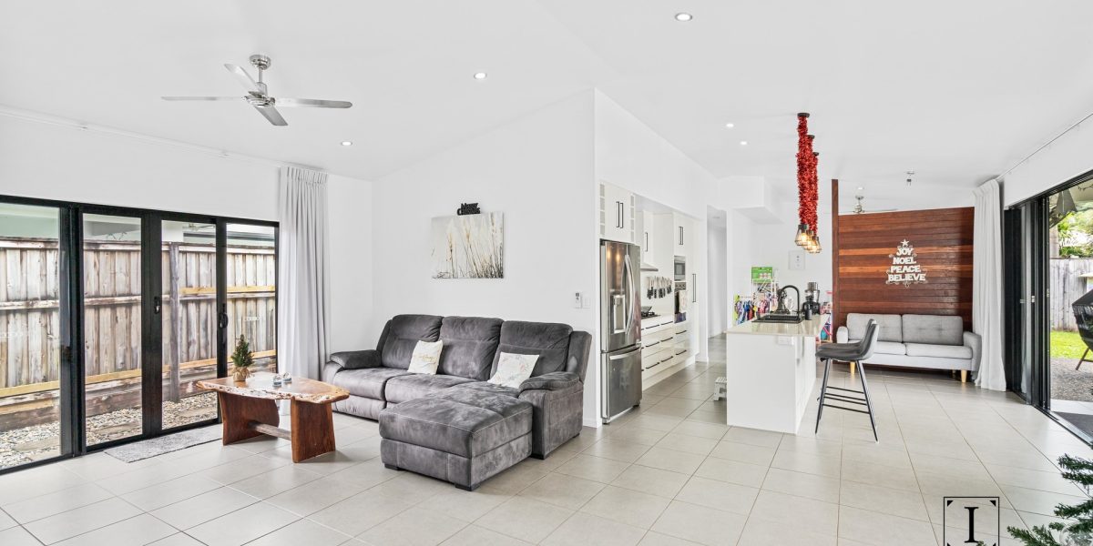104 Roberts Drive, Trinity Beach, QLD 4879 AUS