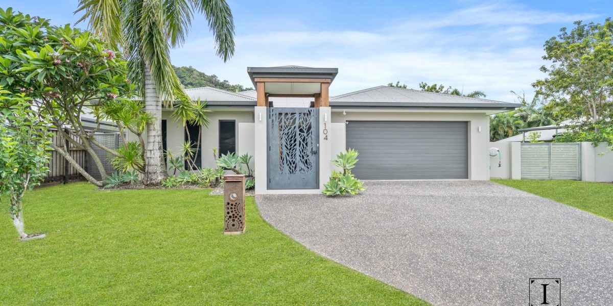 104 Roberts Drive, Trinity Beach, QLD 4879 AUS