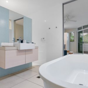 7/199-201 Lake Street, Cairns North, QLD 4870 AUS