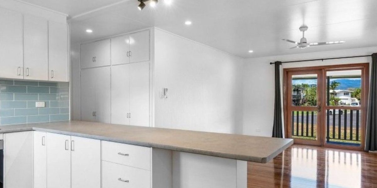 6 Jacaranda Close, Manunda, QLD 4870 AUS