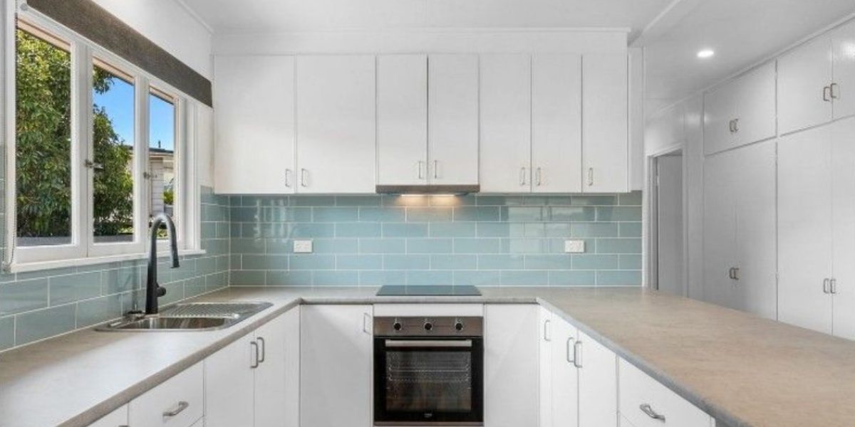 6 Jacaranda Close, Manunda, QLD 4870 AUS