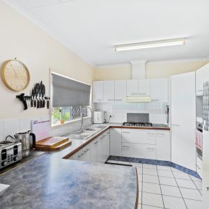 98 Baronia Crescent, Holloways Beach, QLD 4878 AUS