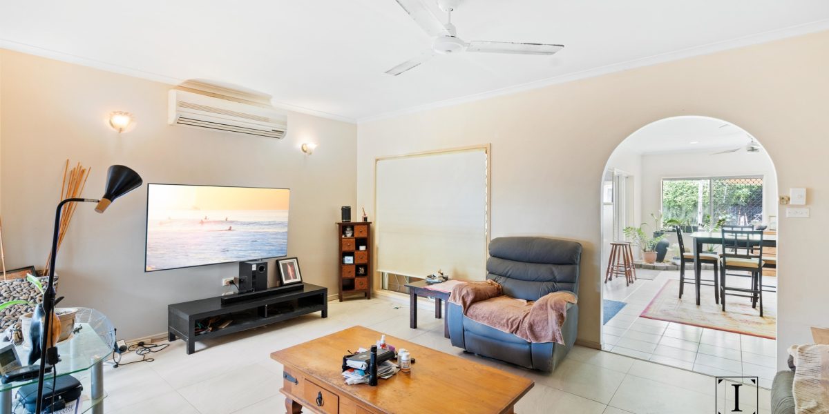 98 Baronia Crescent, Holloways Beach, QLD 4878 AUS