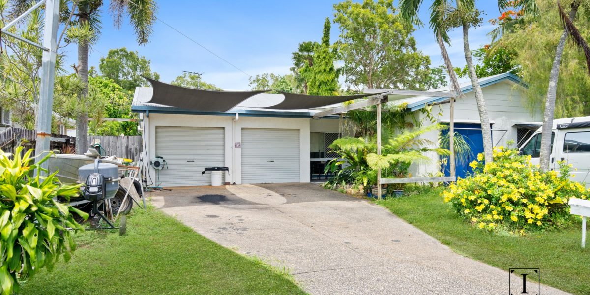 98 Baronia Crescent, Holloways Beach, QLD 4878 AUS