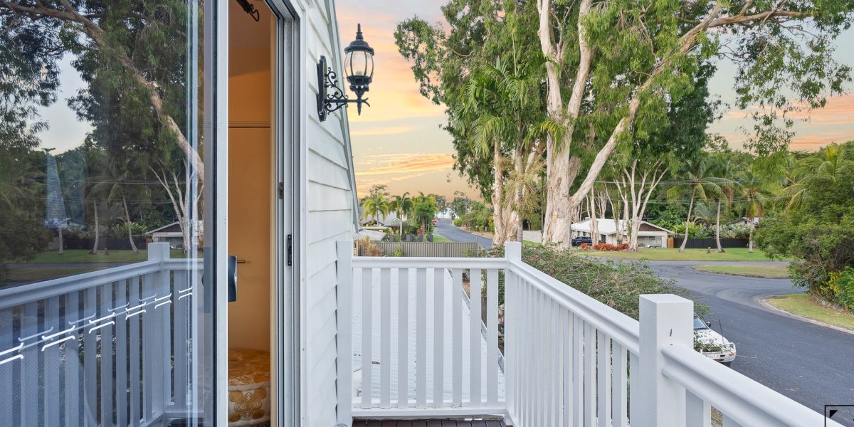 2 Saunders Court, Clifton Beach, QLD 4879 AUS