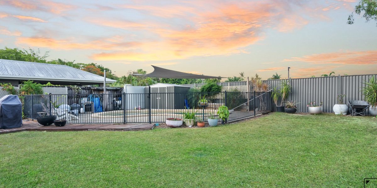 2 Saunders Court, Clifton Beach, QLD 4879 AUS