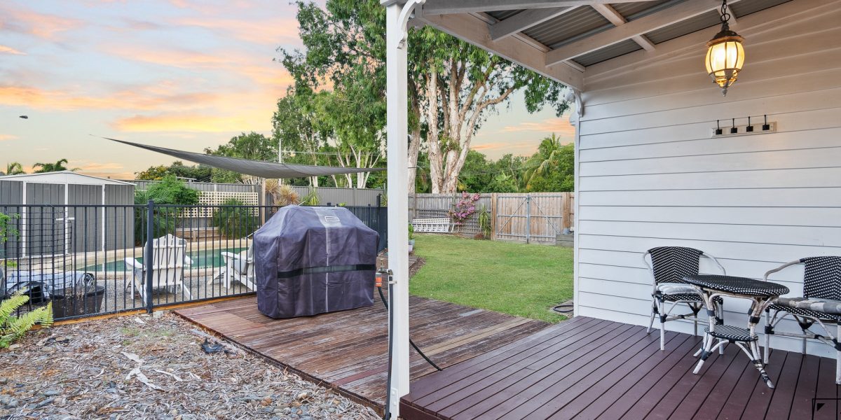 2 Saunders Court, Clifton Beach, QLD 4879 AUS