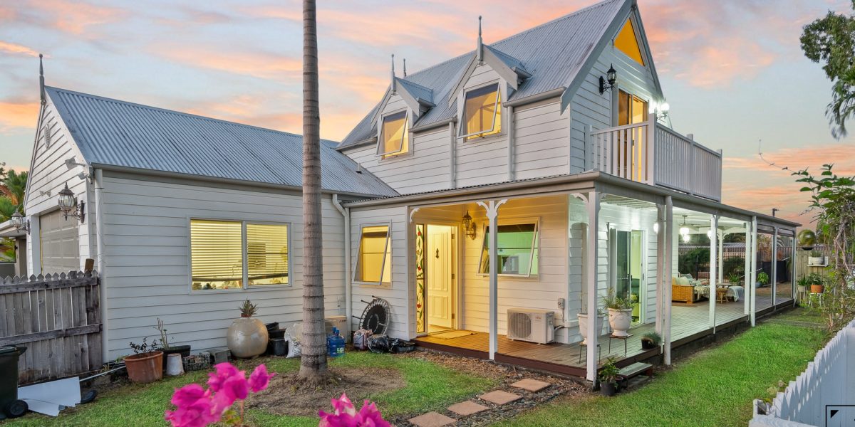 2 Saunders Court, Clifton Beach, QLD 4879 AUS