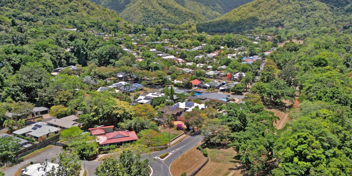 40-42 Gavin Hamilton Close, Redlynch, QLD 4870 AUS
