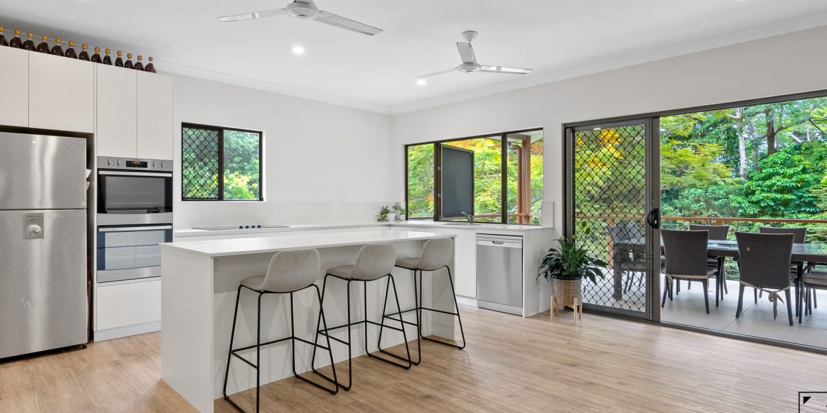 40-42 Gavin Hamilton Close, Redlynch, QLD 4870 AUS