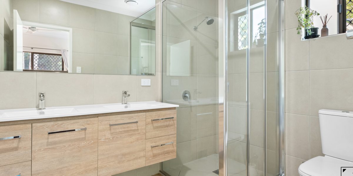 40-42 Gavin Hamilton Close, Redlynch, QLD 4870 AUS