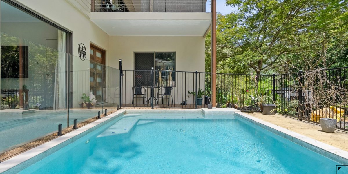 40-42 Gavin Hamilton Close, Redlynch, QLD 4870 AUS