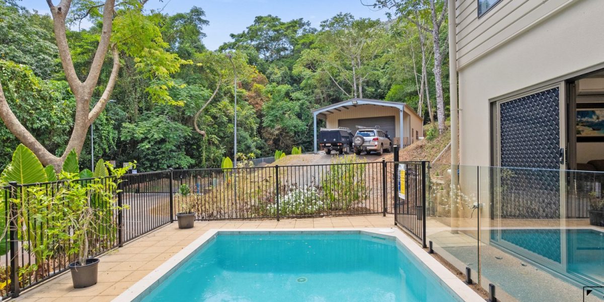 40-42 Gavin Hamilton Close, Redlynch, QLD 4870 AUS