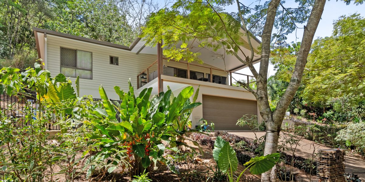40-42 Gavin Hamilton Close, Redlynch, QLD 4870 AUS