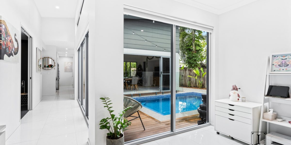 24 Midship Street, Trinity Beach, QLD 4879 AUS