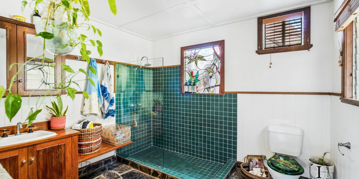 13 Passchendaele Street, Stratford, QLD 4870 AUS