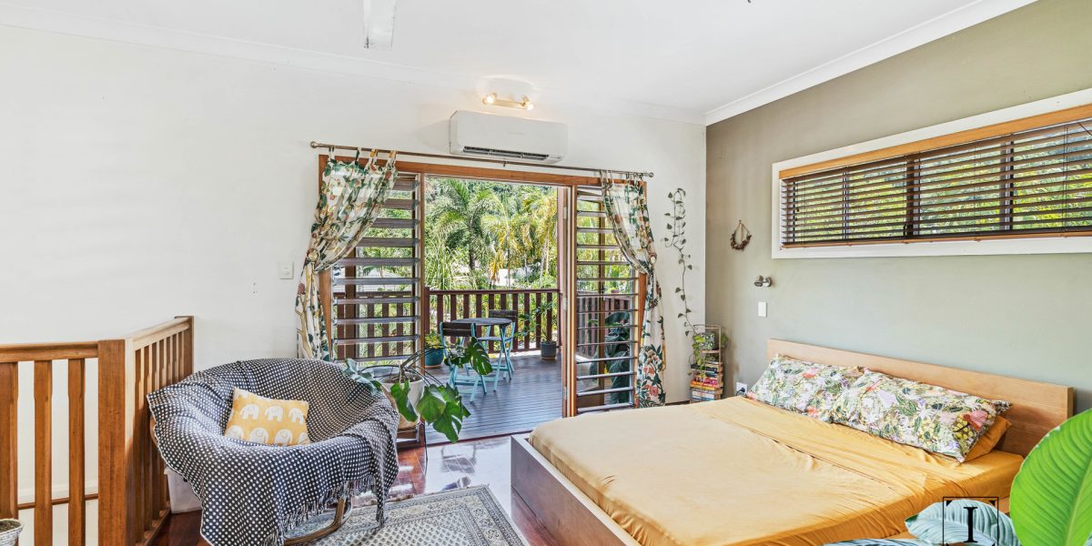 13 Passchendaele Street, Stratford, QLD 4870 AUS