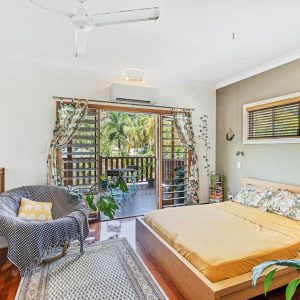 13 Passchendaele Street, Stratford, QLD 4870 AUS