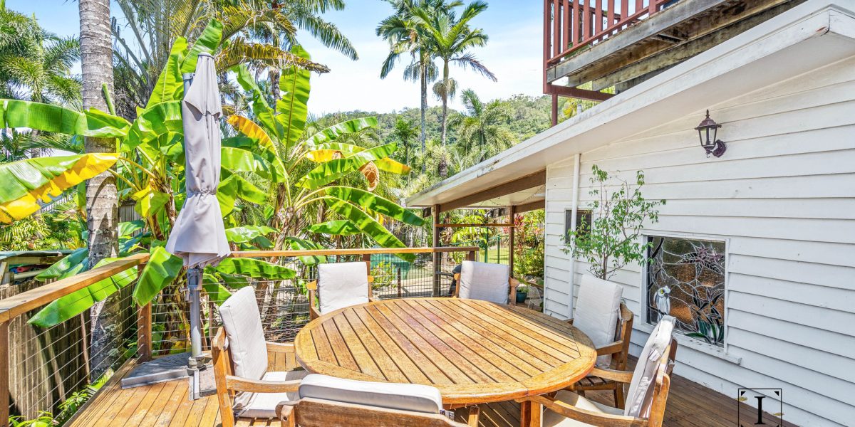 13 Passchendaele Street, Stratford, QLD 4870 AUS
