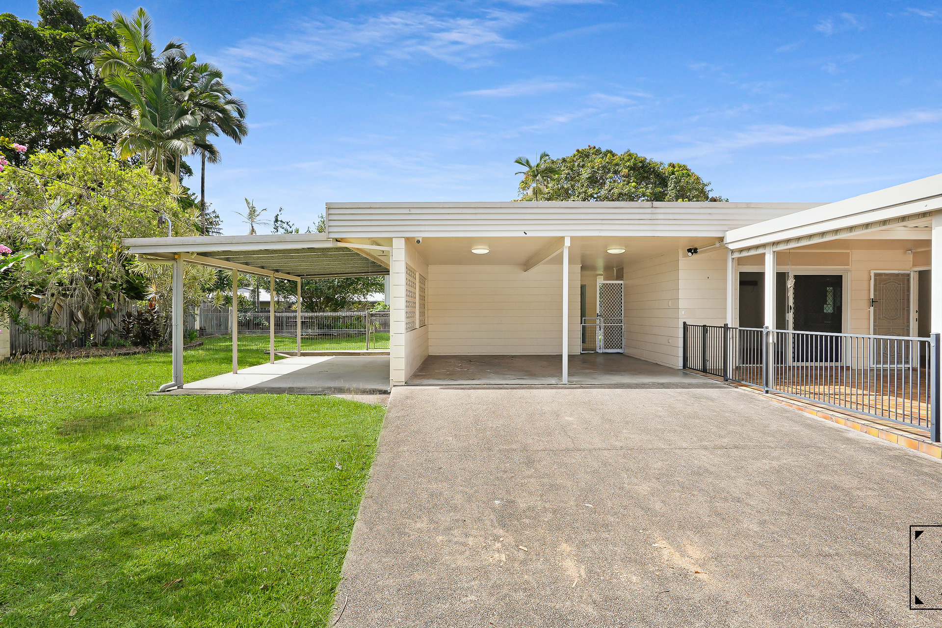 117-119 Greenslopes Street, Edge Hill, QLD 4870 AUS