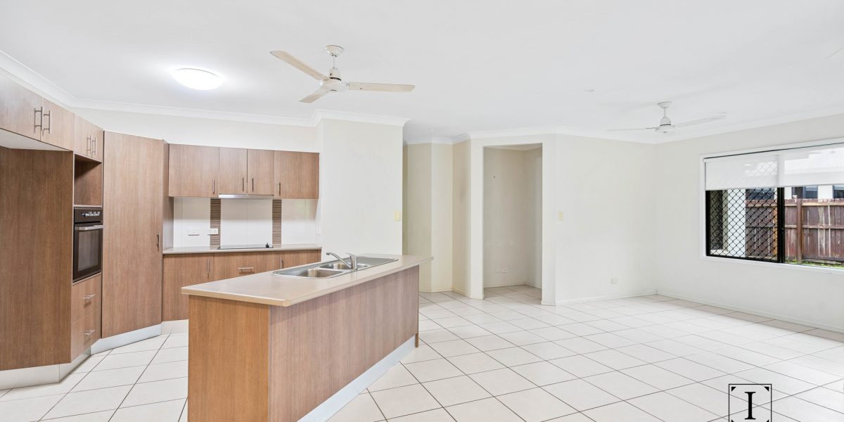 109 Gamburra Drive, Redlynch, QLD 4870 AUS