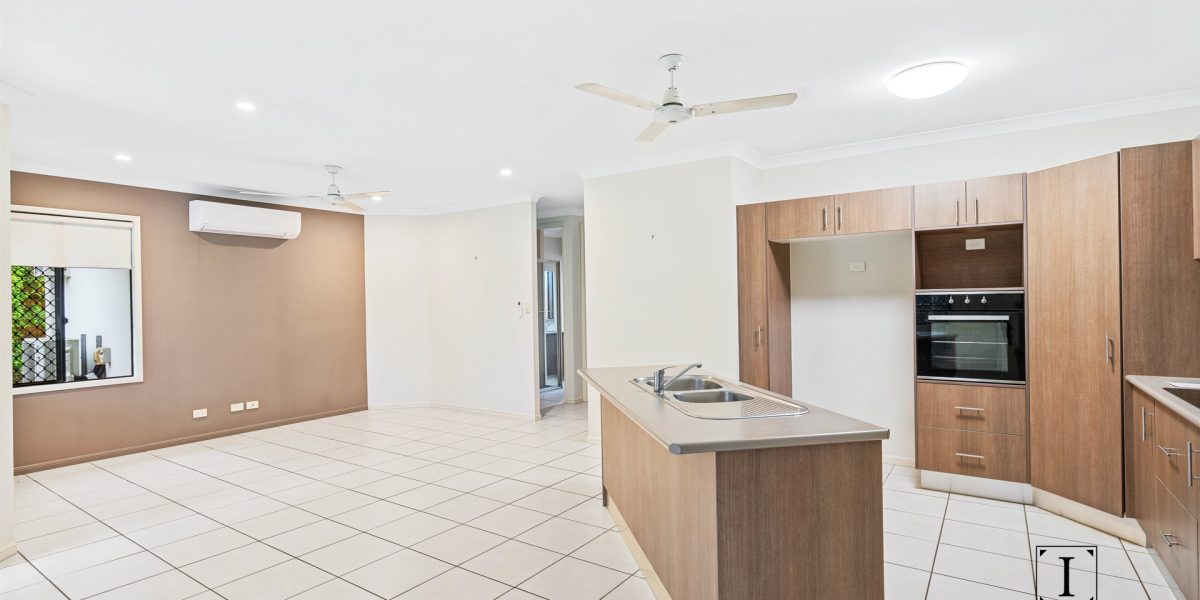 109 Gamburra Drive, Redlynch, QLD 4870 AUS