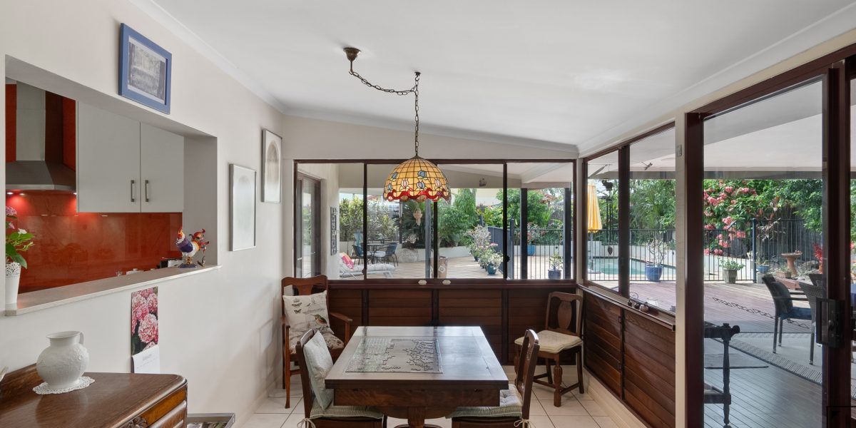 10 Castaways Close, Kewarra Beach, QLD 4879 AUS