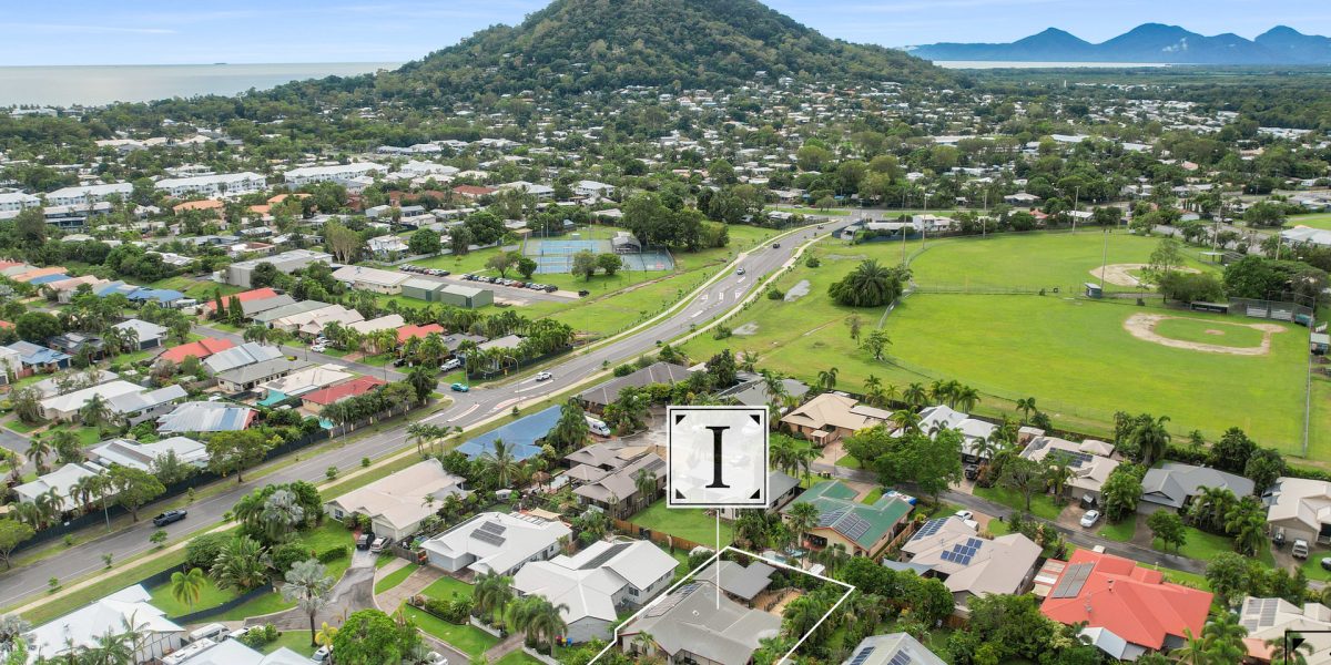 10 Castaways Close, Kewarra Beach, QLD 4879 AUS