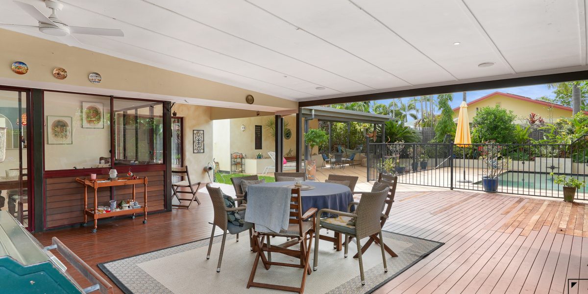 10 Castaways Close, Kewarra Beach, QLD 4879 AUS