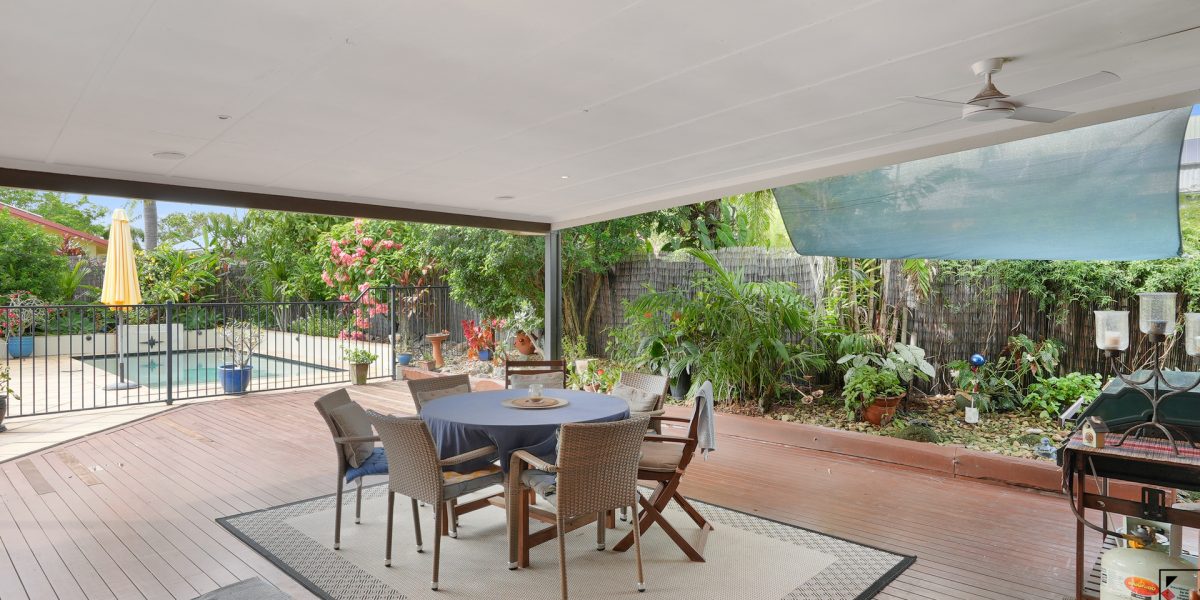 10 Castaways Close, Kewarra Beach, QLD 4879 AUS