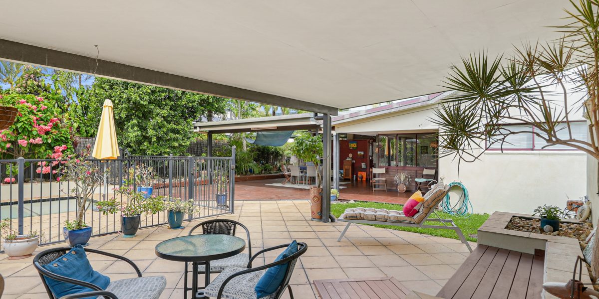 10 Castaways Close, Kewarra Beach, QLD 4879 AUS