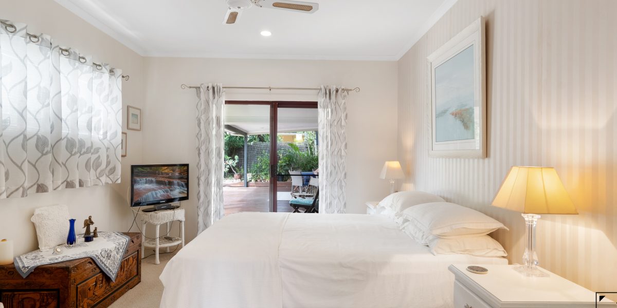 10 Castaways Close, Kewarra Beach, QLD 4879 AUS