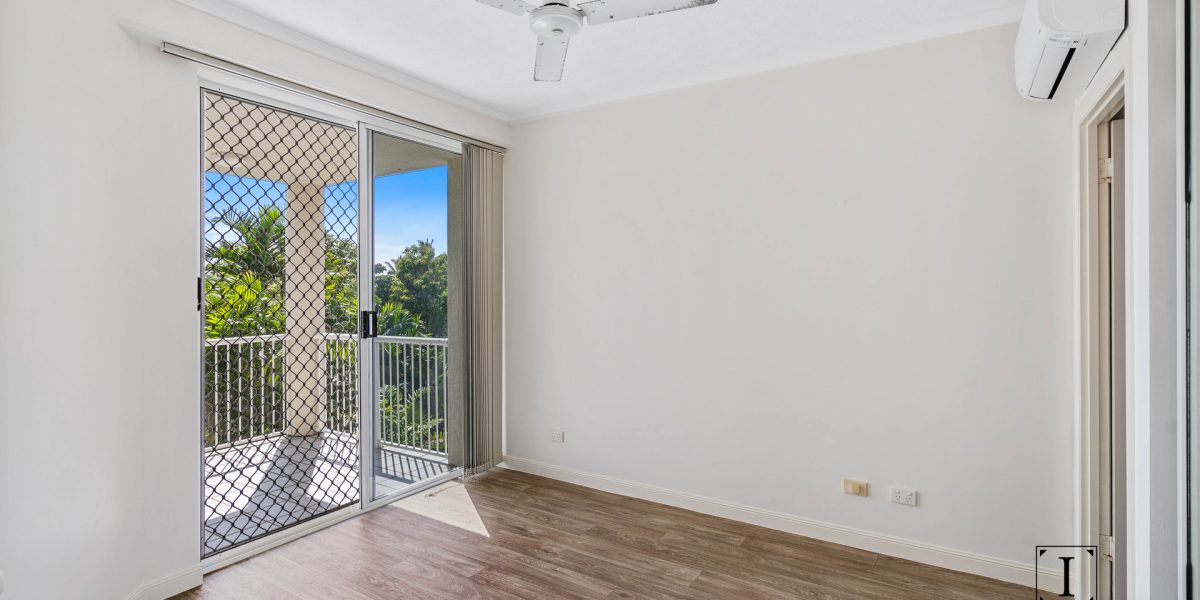 2/40 Moore Street, Trinity Beach, QLD 4879 AUS