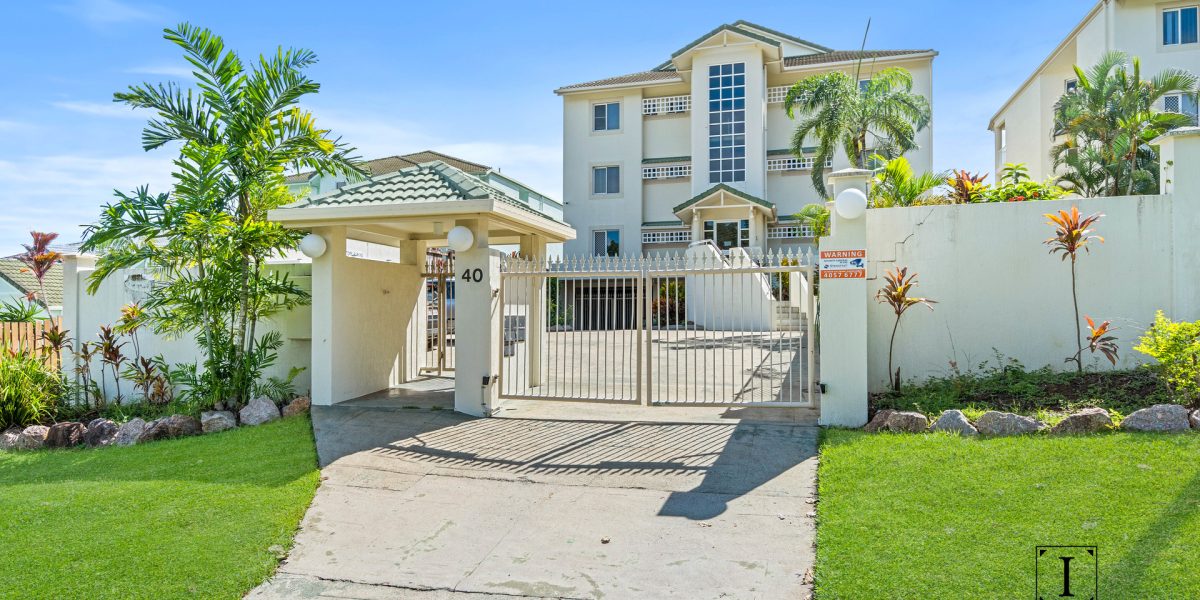 2/40 Moore Street, Trinity Beach, QLD 4879 AUS