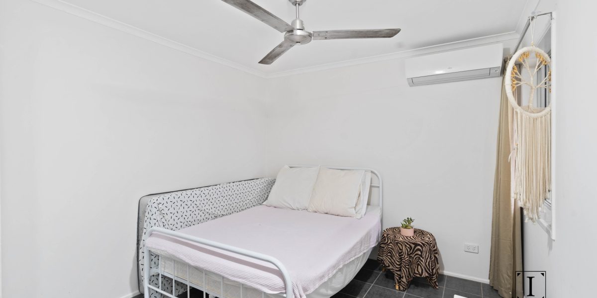 1 Fabris Street, Mooroobool, QLD 4870 AUS