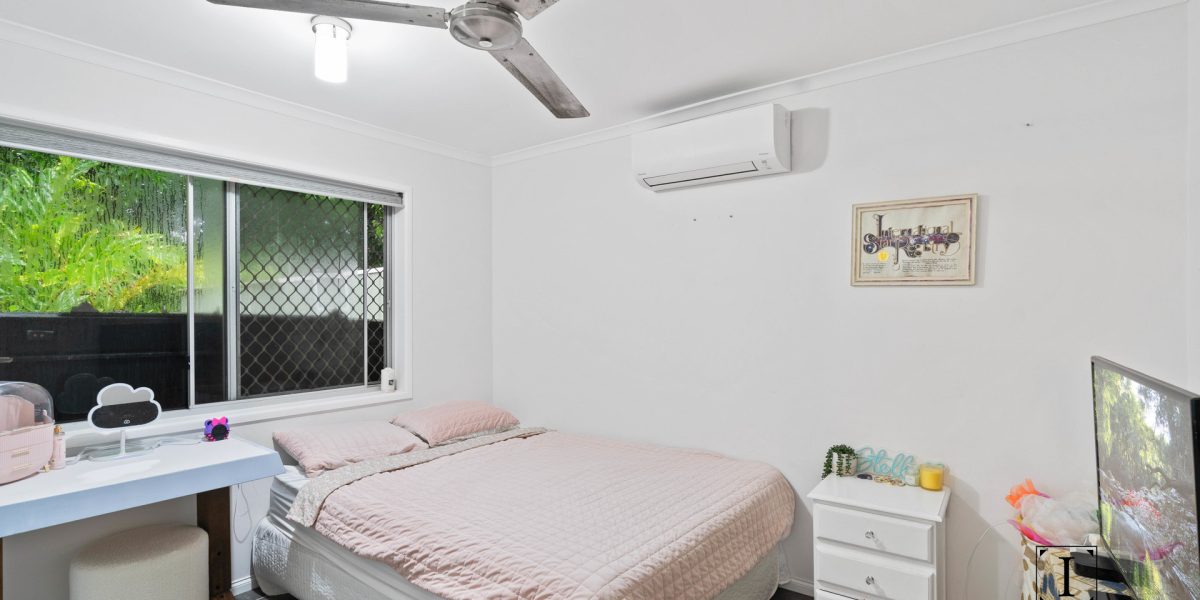 1 Fabris Street, Mooroobool, QLD 4870 AUS
