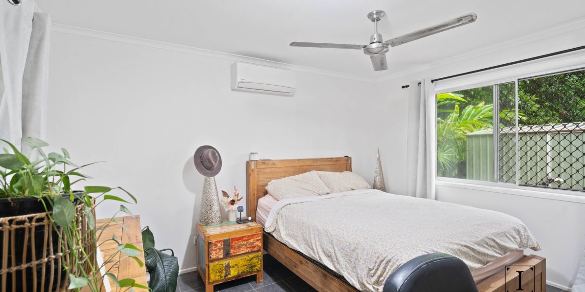 1 Fabris Street, Mooroobool, QLD 4870 AUS