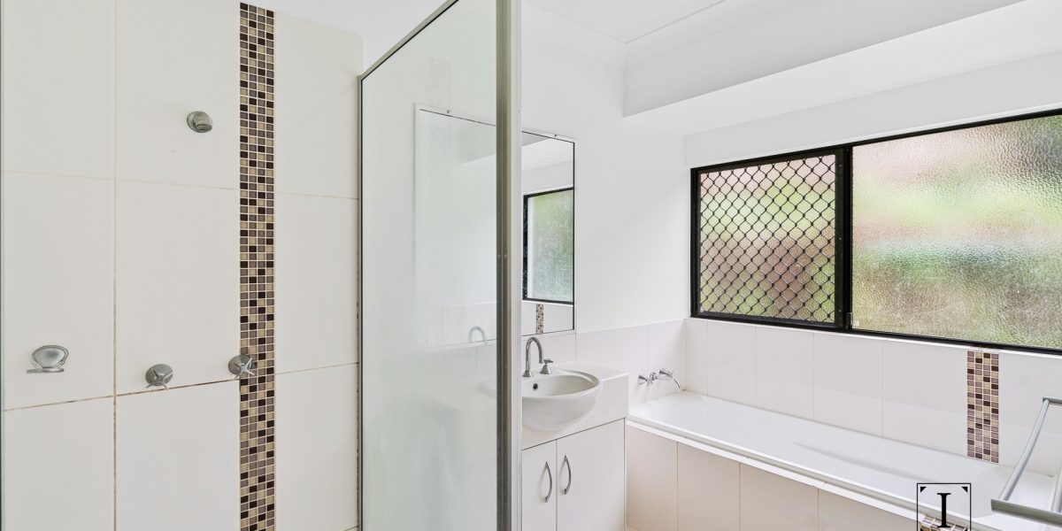 14 Bundey Street, Bentley Park, QLD 4869 AUS