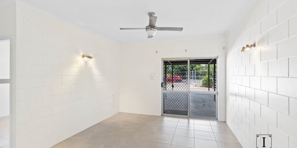 2/14 Palm Street, Holloways Beach, QLD 4878 AUS