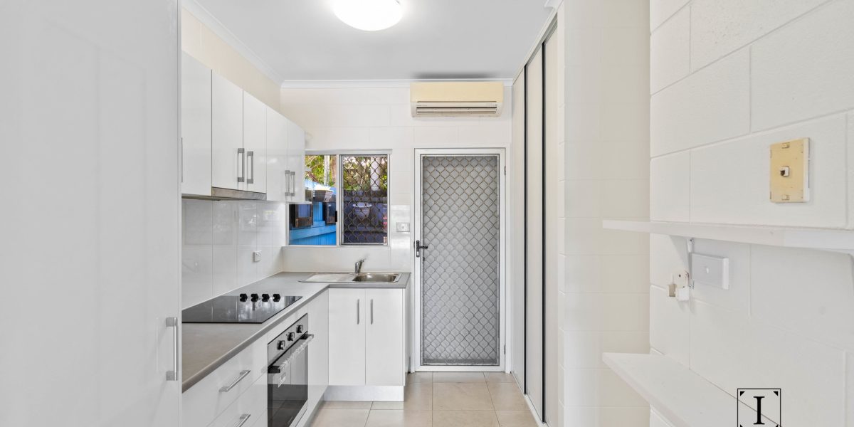 2/14 Palm Street, Holloways Beach, QLD 4878 AUS