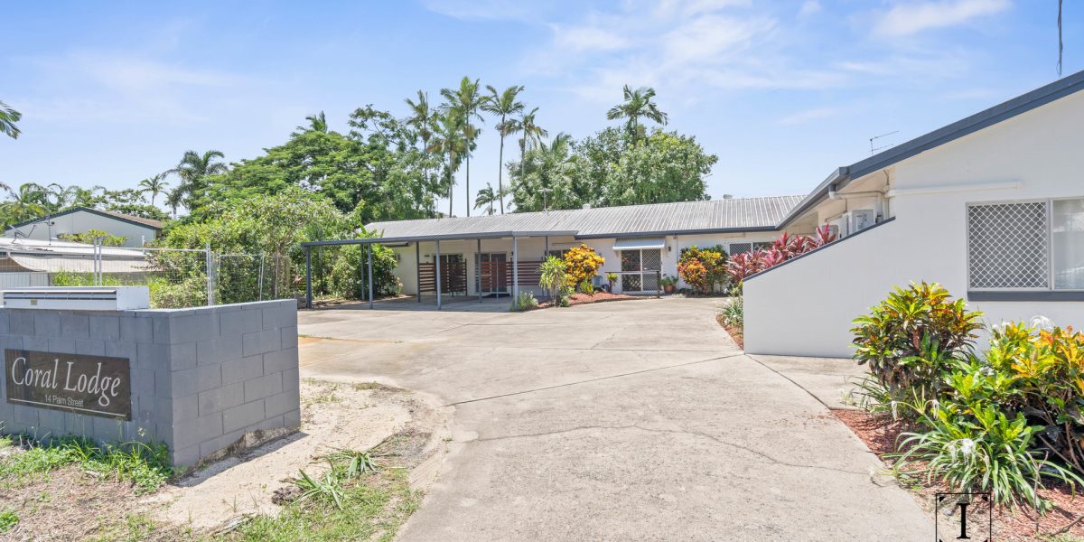 2/14 Palm Street, Holloways Beach, QLD 4878 AUS