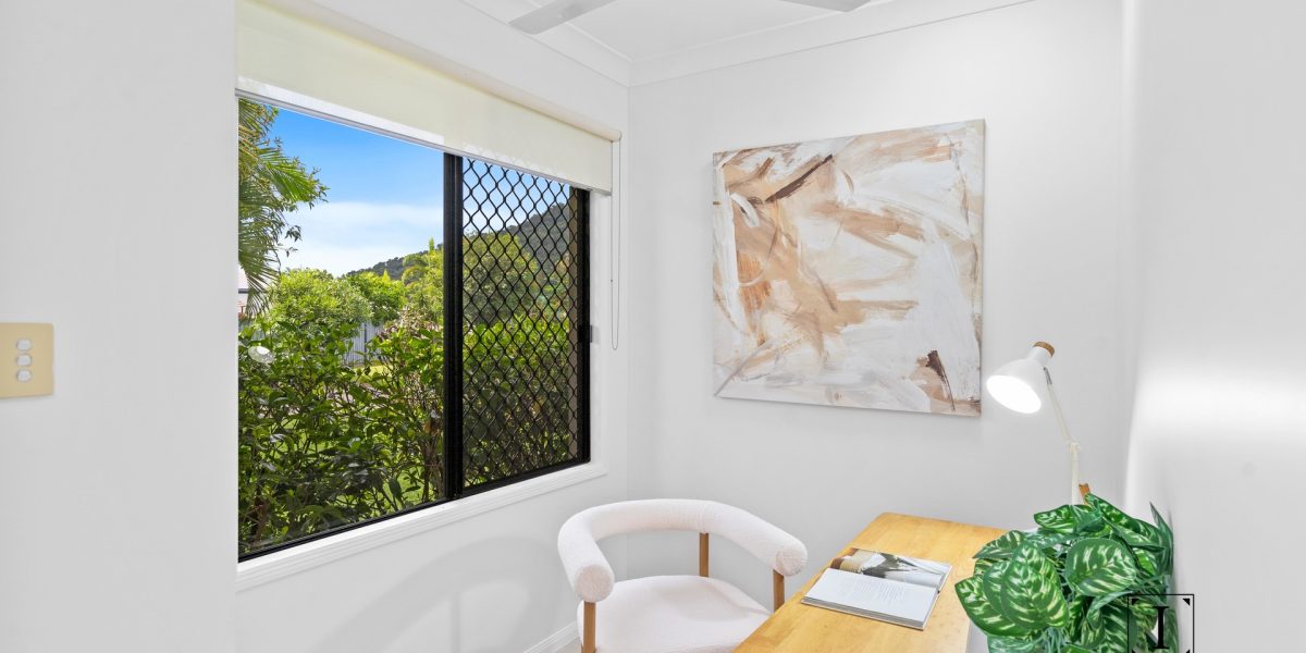 8 Heysen Close, Redlynch, QLD 4870 AUS