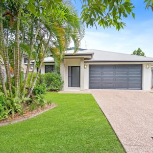 8 Heysen Close, Redlynch, QLD 4870 AUS