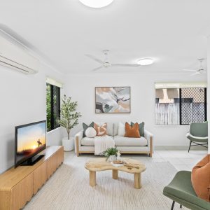 8 Heysen Close, Redlynch, QLD 4870 AUS