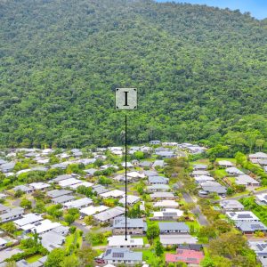 8 Heysen Close, Redlynch, QLD 4870 AUS